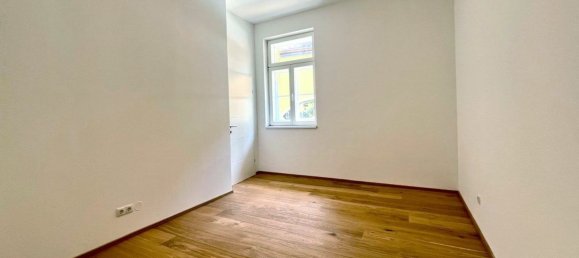 54m² Commercial property in Baden, Austria No. 216670 5