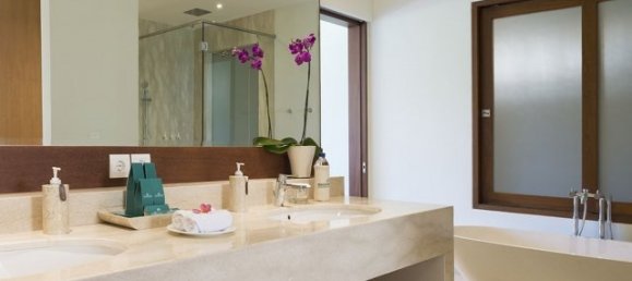 5 bedrooms Villa in South Kuta, Indonesia No. 2966 22