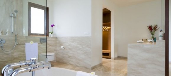 5 bedrooms Villa in South Kuta, Indonesia No. 2966 21