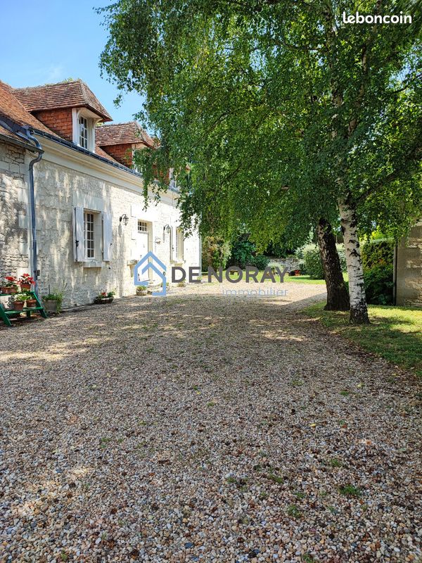 4 bedrooms House in Maille, France No. 79675