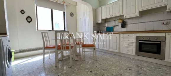 3 bedrooms Apartment in Sliema, Malta No. 3272 9