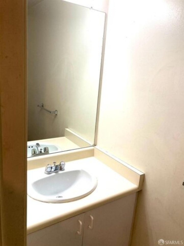 Studio in Oakland, USA No. 374265