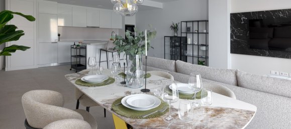 3 bedrooms Apartment in Estepona, Spain No. 137661 2