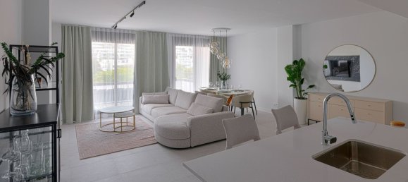 3 bedrooms Apartment in Estepona, Spain No. 137661 3