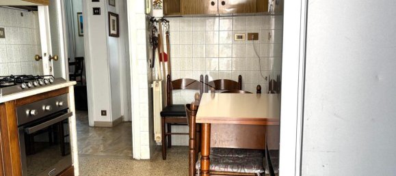 3 rooms Apartment in Rome, Italy No. 233172 7