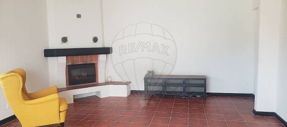 3 Schlafzimmer Haus in Corroios, Portugal, Nr. 22528 16