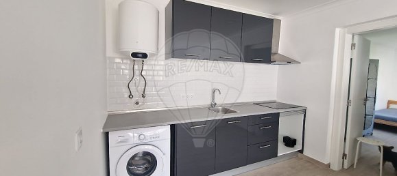 3 Schlafzimmer Haus in Corroios, Portugal, Nr. 22528 25