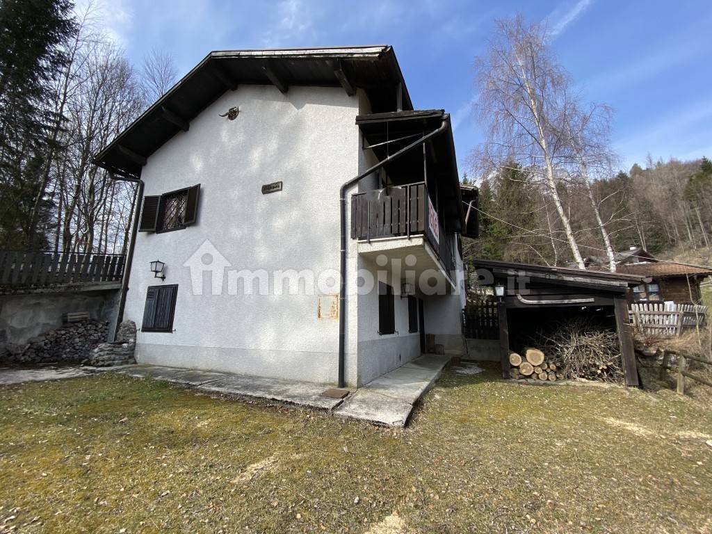 2 bedrooms House in Altopiano della Vigolana, Italy No. 156552