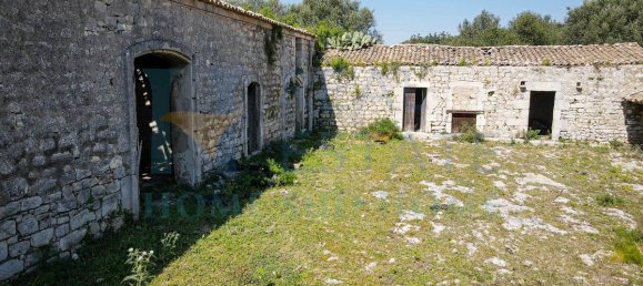 1 غرف نوم قطعة أرض في Rosolini, Italy رقم 73808 36