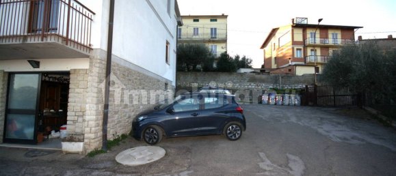 3 bedrooms Apartment in Perugia, Italy No. 51044 3