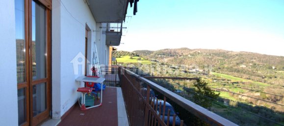 3 bedrooms Apartment in Perugia, Italy No. 51044 4