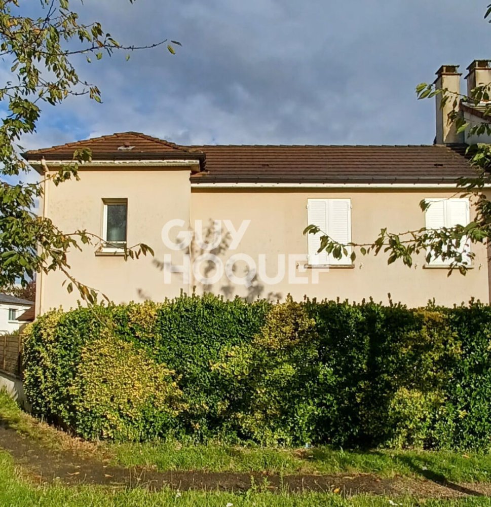 4 chambres Maison à Les Essarts-le-Roi, France No. 178952