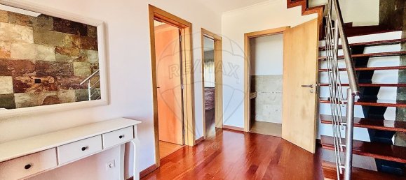 3 bedrooms House in Sesimbra, Portugal No. 18435 43