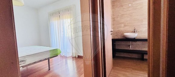 3 bedrooms House in Sesimbra, Portugal No. 18435 20