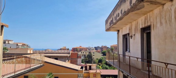 3 bedrooms Apartment in Giarre, Italy No. 374781 6