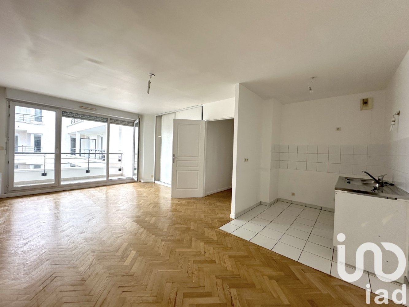 1 bedroom Apartment in Levallois-Perret, France No. 348085