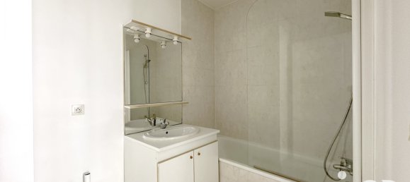 1 bedroom Apartment in Levallois-Perret, France No. 348085 8