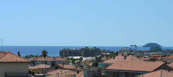 2 rooms Apartment in Loano, Italy No. 258473 2