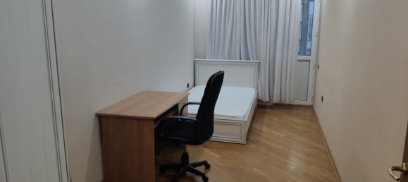 3 Schlafzimmer Wohnung in Jasamal, Azerbaijan, Nr. 1663 6