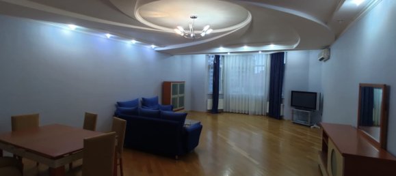 3 Schlafzimmer Wohnung in Jasamal, Azerbaijan, Nr. 1663 11