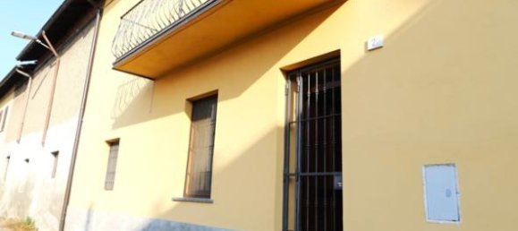 Apartamento de 3 habitaciónes en San Vittore Olona, Italy No. 168018 24
