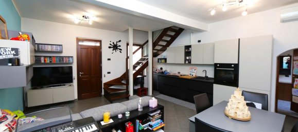 Apartamento de 3 habitaciónes en San Vittore Olona, Italy No. 168018 4