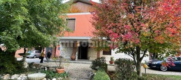4 Schlafzimmer Villa in Sale, Italy, Nr. 159358 22