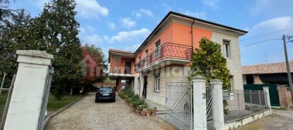 4 Schlafzimmer Villa in Sale, Italy, Nr. 159358 25