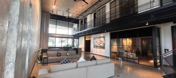 Кондоминиум  с 4 спальнями в Сатхон, Таиланд № 62345 20