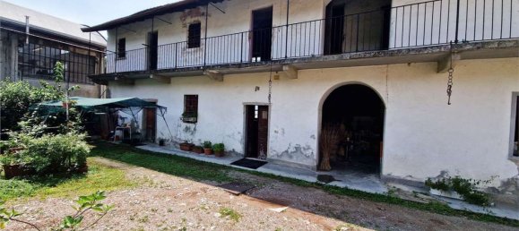 6 rooms House in Cocquio-Trevisago, Italy No. 279432 32