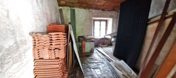 6 rooms House in Cocquio-Trevisago, Italy No. 279432 22