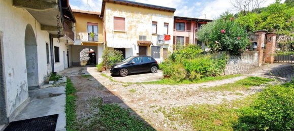 6 rooms House in Cocquio-Trevisago, Italy No. 279432 48