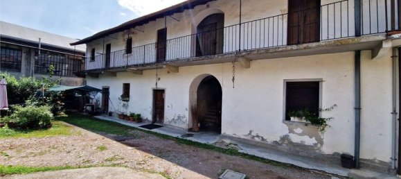 6 rooms House in Cocquio-Trevisago, Italy No. 279432 49