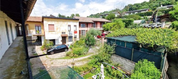 6 rooms House in Cocquio-Trevisago, Italy No. 279432 46