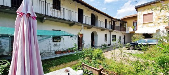 6 rooms House in Cocquio-Trevisago, Italy No. 279432 42