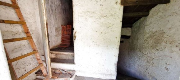 6 rooms House in Cocquio-Trevisago, Italy No. 279432 21