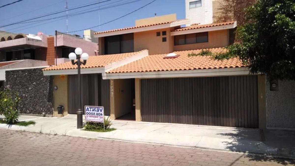 3 bedrooms House in San Luis Potosi, Mexico No. 165640