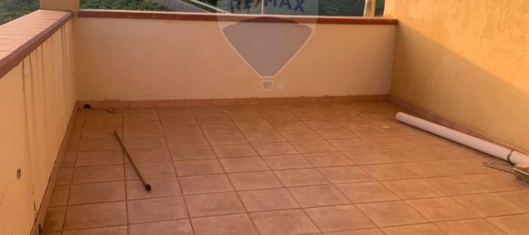 Propriété commerciale à Caltanissetta, Italy 556m² No. 51686 3