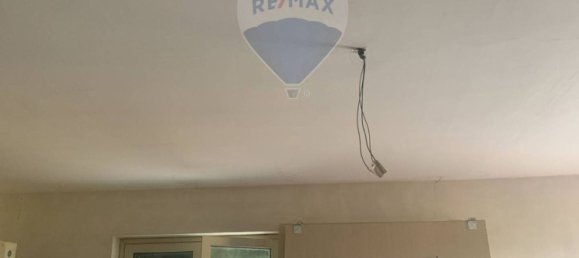 Propriété commerciale à Caltanissetta, Italy 556m² No. 51686 13