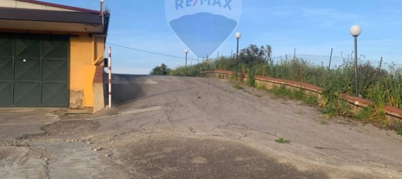 Propriété commerciale à Caltanissetta, Italy 556m² No. 51686 17