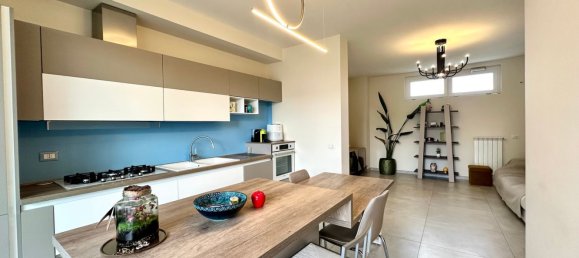 4 rooms Apartment in Scisciano, Italy No. 72060 8