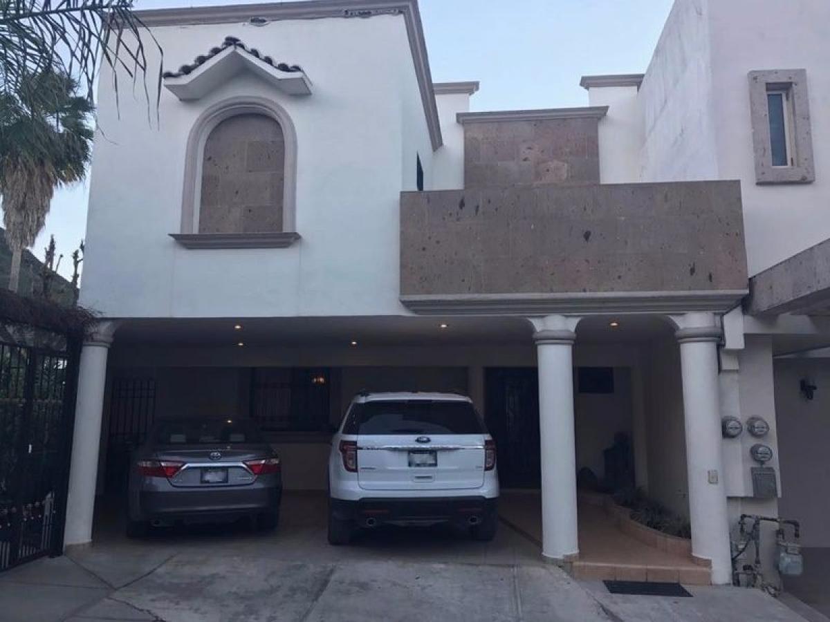 3 bedrooms House in Nuevo Leon, Mexico No. 178107