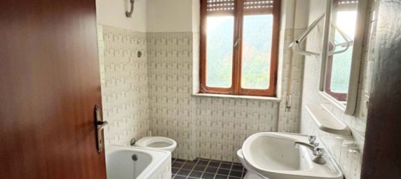 7 غرف نوم شقة في Castro dei Volsci, Italy رقم 87070 15