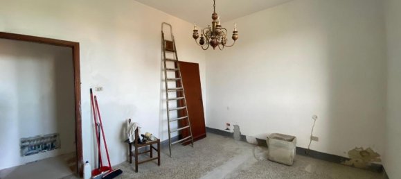 5 rooms Apartment in Castelfiorentino, Italy No. 23643 10