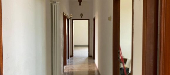 5 rooms Apartment in Castelfiorentino, Italy No. 23643 2