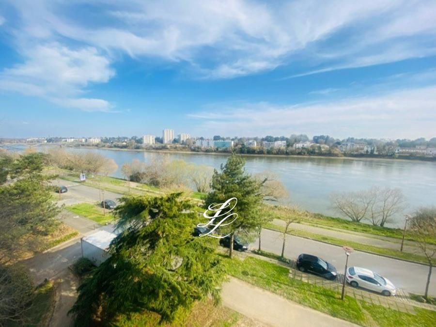 3 bedrooms Apartment in Nantes, France No. 100916