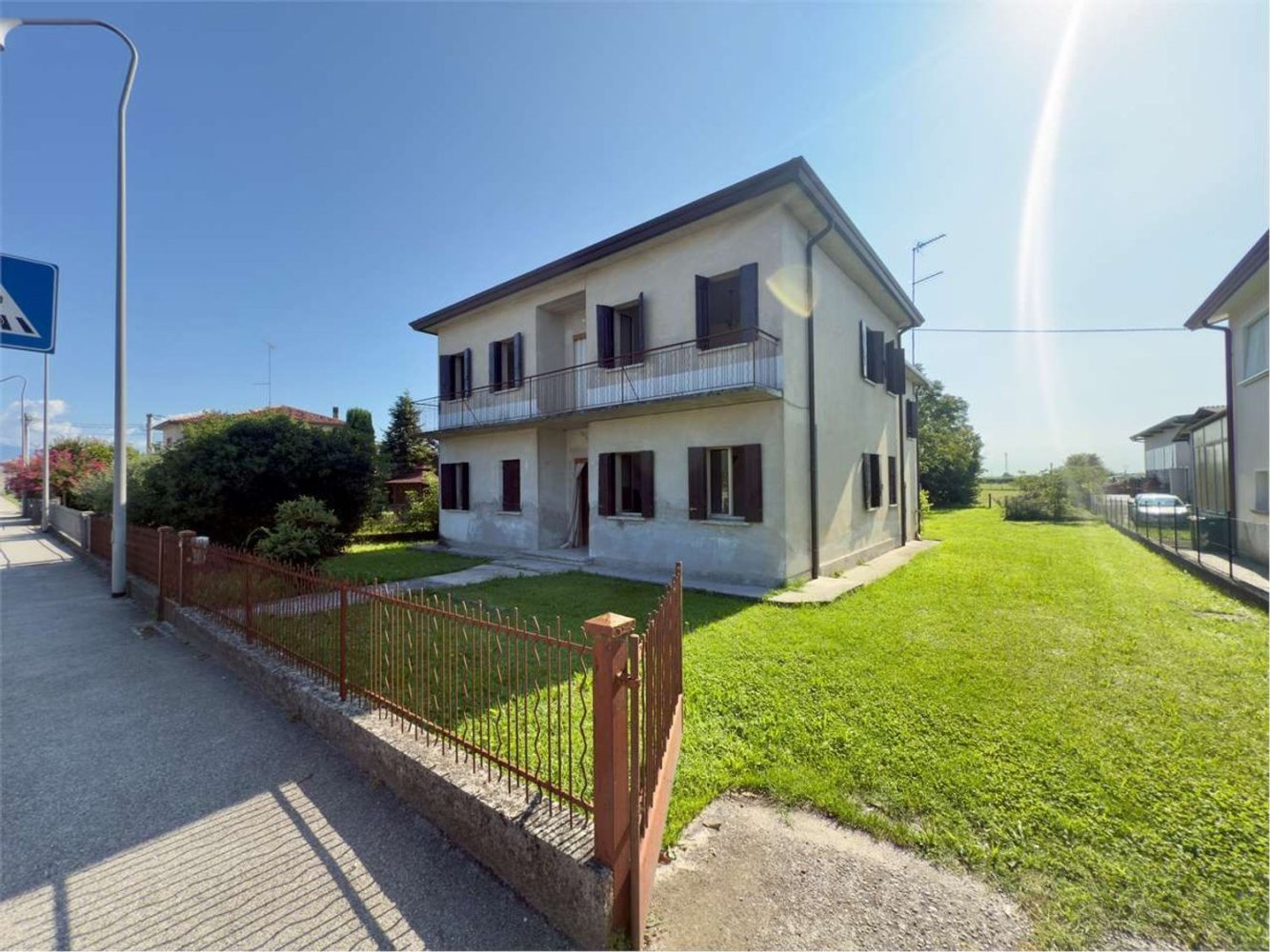8 rooms House in Mareno di Piave, Italy No. 279603