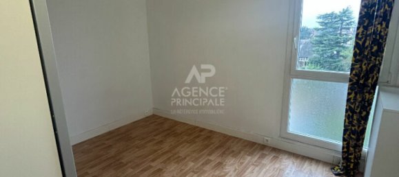 3 chambres Appartement à Maisons-Laffitte, France No. 347079 7