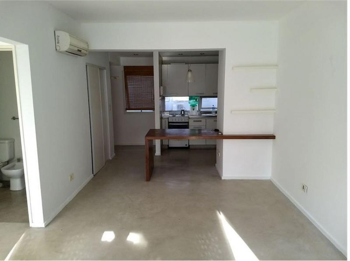 Studio in Buenos Aires, Argentina No. 80240