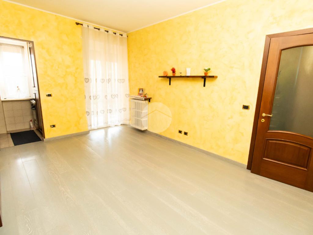 2 bedrooms Apartment in Volpiano, Italy No. 393575